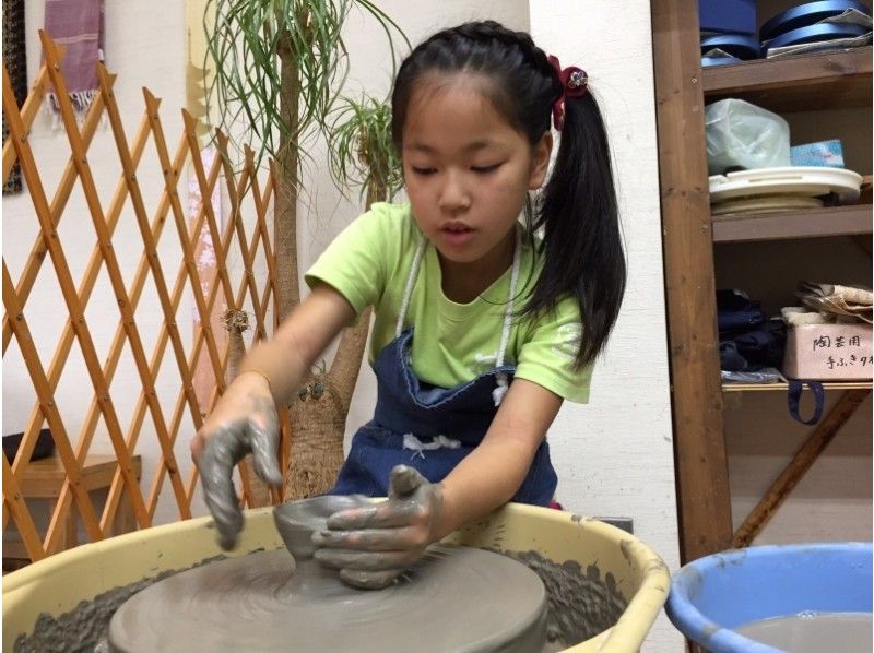 [爱知常滑市]被传统手工艺品“常滑烧”包围，用1kg的陶器就可以制作多达3个陶器！初学者欢迎！の紹介画像