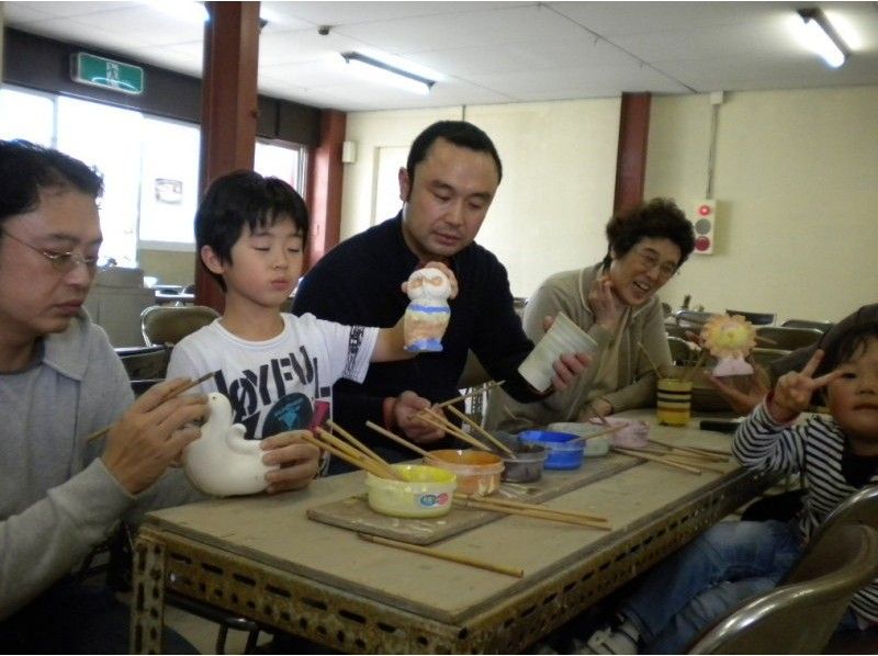 [Shiga/Shigaraki] Painting experience-Let's paint on plain pottery (about 60 minutes)
