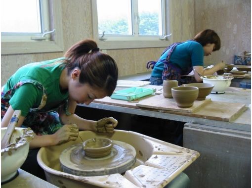 【群馬・草津】初心者歓迎！満喫プラン！陶芸体験（電動ろくろ）の画像