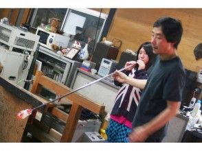 [Yamanashi/ Otsuki City] Blow Glass Experience-Let's Make a Mount of Mt. Fuji! Join by hand!