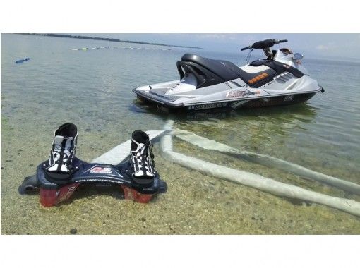 新【滋賀-Lake Biwa]透明淡水不粘！飛板體驗（25分鐘）Power Spot White Beard海灘商店の画像