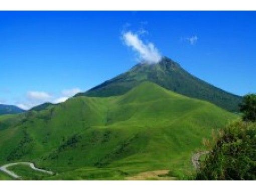 [Oita ・ Yufu city] welcome to your favorite place! Superb view Yufudake bicycle down ★ Yufuin courseの画像