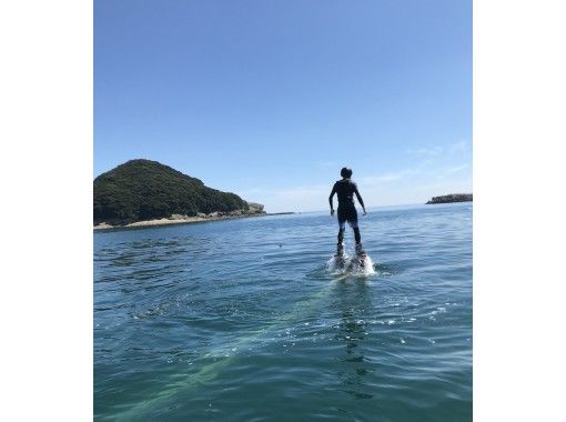 [长崎·Isahaya：即使是第一个得到导师指导的人也能感到安全♪水压飞向天空！喷气背包经验の画像