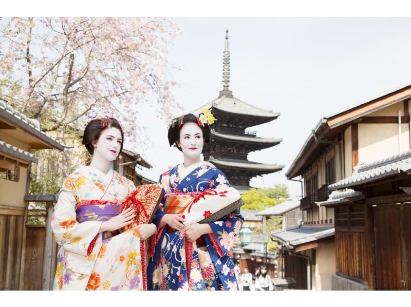 [Kyoto, Kiyomizu-dera Temple] Stroll around the streets of Kyoto in a maiko costume for 60 minutes! Maiko Stroll Plan 21,000 yen → 11,900 yen (excluding tax)の紹介画像