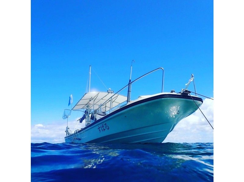 [Okinawa/Ginowan] Boat fishing! You can do it empty-handed! Even beginners can enjoy★Held 4 times a day★の紹介画像