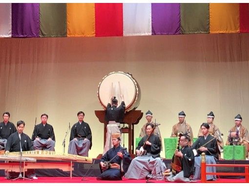 在2/24（星期三）举行的“ Waraku WAGAKU”日本文化叙事中，琵琶演奏家Tsuoshiin Tomoyoshi Tsurushin将为您介绍传统的日本音乐[在线旅游]の画像