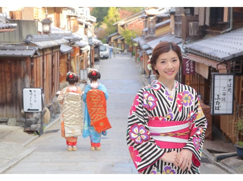 【京都清水寺】步行3分鐘即可到達清水寺！可以自由選擇的租借浴衣男女兒童同價2,980日圓（不含稅）の紹介画像