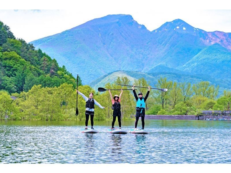 【福島・裏磐梯】絶景SUP体験&ガイドツアー!!秘境の湖で唯一の提供、初心者にも経験者にもおすすめ!!の紹介画像