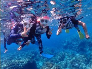 Recommended for beginners! [Miyakojima/Irabujima] Mysterious Blue Cave & Coral Sea Turtle Special Snorkeling Course! Free photos and drone aerial videos