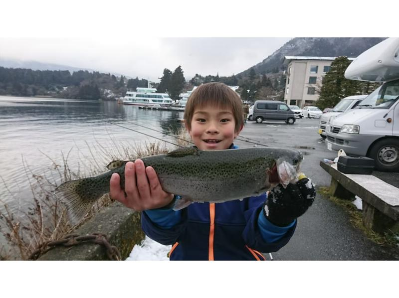 [Kanagawa/Hakone] Lake Ashi in Kanagawa or Lake Motosu in Yamanashi Trout fishing!
