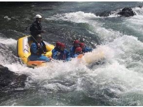 【北海道・南富良野】富良野・トマムで遊ぶなら♪　空知川ラフティング　写真データ無料！５歳からOK！当日申込みOK！