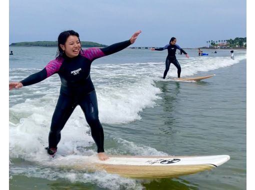 [Miyazaki Easy surfing experience] A must-see for those who want to enjoy in earnest in a short time! Good value & free rental available (1 hour)の画像