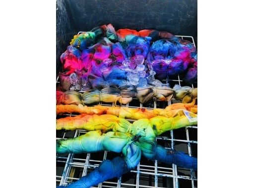 [Tokushima, Oboke and Koboke] Tie-dyeing experience - Dye your own T-shirt! (One T-shirt for free)の画像