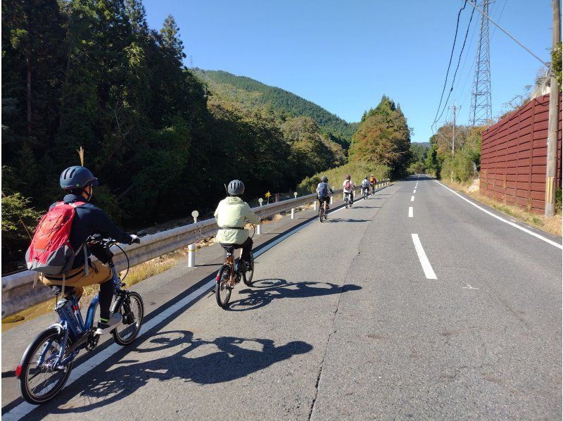 [Shiga, Otsu] Experience the art of Miho Museum and Shigaraki Pottery Cycling Self-Tourの紹介画像