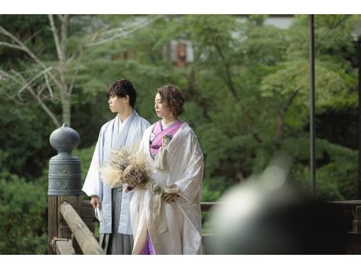 【京都】日本の伝統的な花婿花嫁体験フォトプレミアムプランの画像