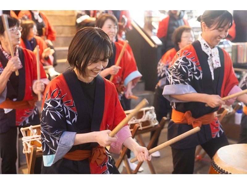【大阪、难波、道顿堀】感动心灵的日式表演！融合传统与创意的太鼓表演！の紹介画像