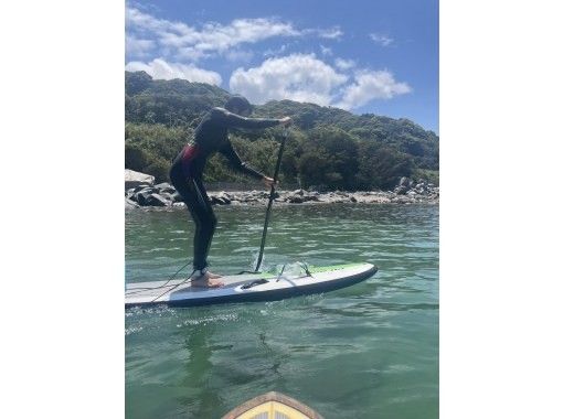 [Fukuoka, Itoshima] Elegant SUP cruising in the nature-rich sea of Itoshima! Popular with women and couples, and also recommended for health-conscious people! Free photo shoot includedの画像
