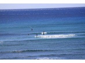 【広島・広島市】初心者向け！海の上をかっこよく滑ろうサーフィンレッスンコース！