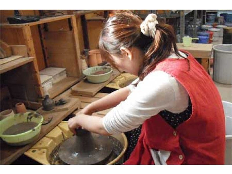 【千葉・袖ケ浦】電動ろくろで陶芸体験～９才からOK！旅の思い出にもぴったり！作品の焼代込み（1個分）