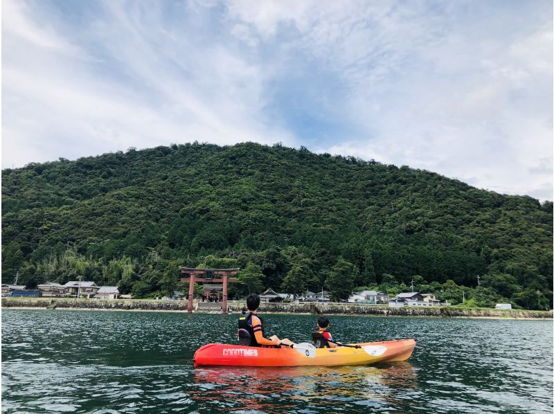 【シガリズム体験】滋賀 琵琶湖カヌー 白鬚神社・湖中鳥居をカヌーで参拝（のんびり120分）