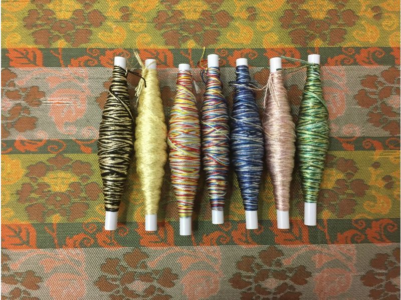 [Kyoto] Weaving experience-Weaving brocade (twill weaving) & workshop tour! Touch the best art and history!の紹介画像