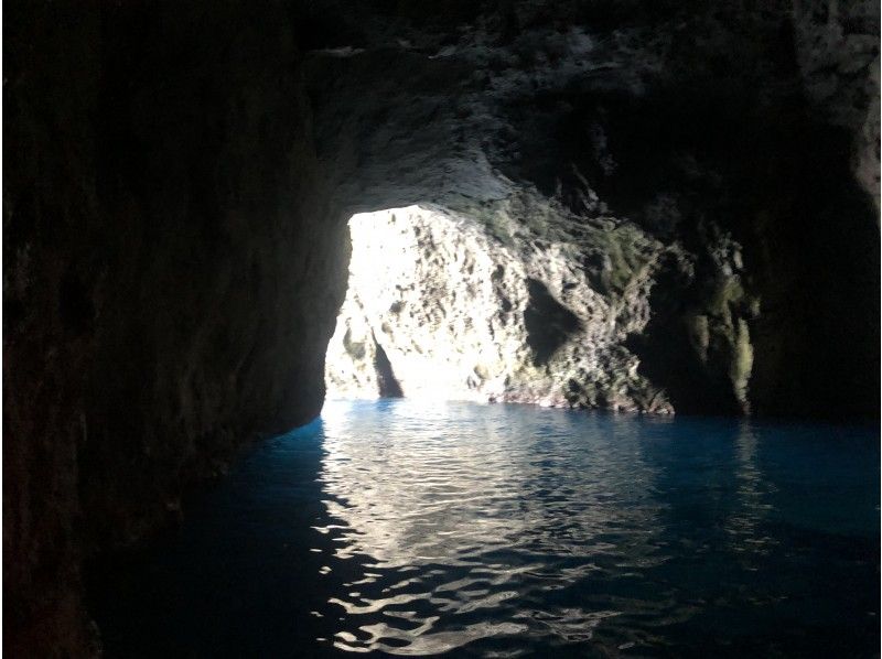Otaru Blue Cave Attraction Cruise Prolomarine *Roofed ship. Some rain OK! ¥6,000の紹介画像