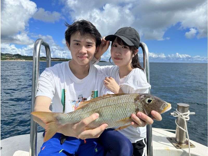 [Limited sale!] Aim for high-quality fish! Boat fishing experience with support for beginners | Free equipment and empty-handed OK [Ishigaki Island, half day]の紹介画像