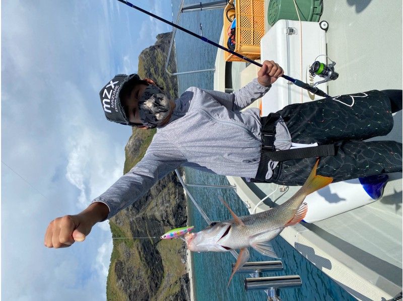 [Okinawa/Ginowan] Boat fishing! You can do it empty-handed! Even beginners can enjoy★Held 4 times a day★の紹介画像