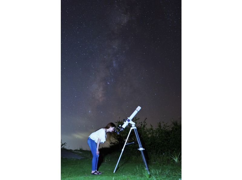 [Okinawa / Ishigaki island] Starry sky experience and Shima Uta Sanshin tour ☆ With a commemorative photo service with the starry sky in the background!の紹介画像