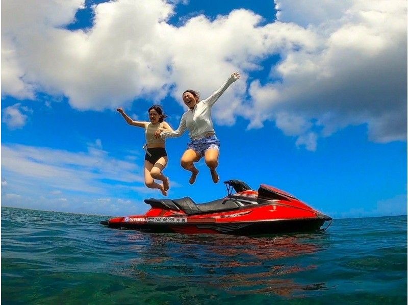 【沖縄・浦添・宜野湾】 絶叫系海遊び!!最新の乗り物にジェットスキー体験など!!当日現地でお好きな乗り物を選べる２点セット『Aプラン♪』の紹介画像