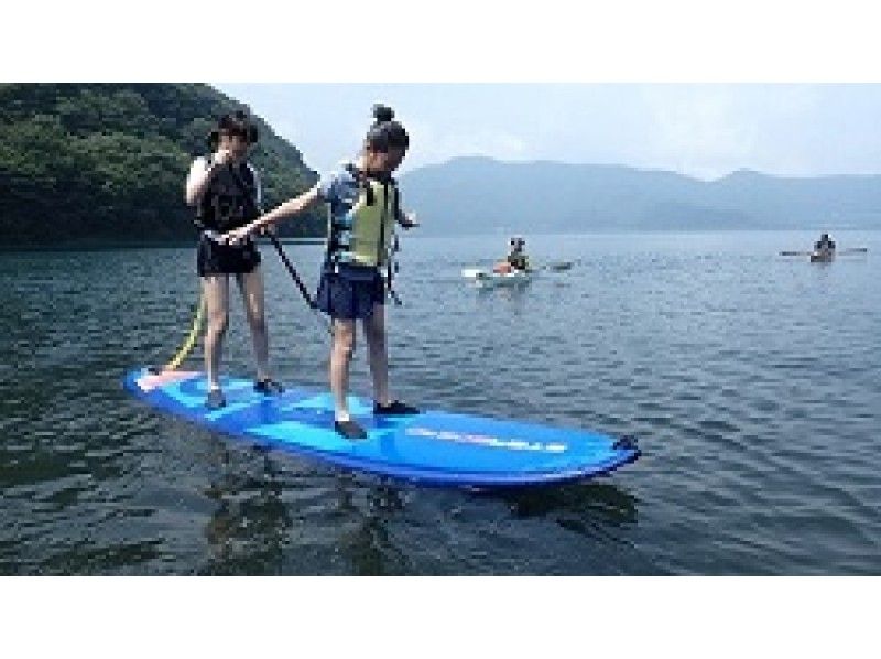 [山梨県 富士五湖 本栖湖] SUP(サップ)体験 初心者からOK ！レクチャー付きツアー　♪の紹介画像