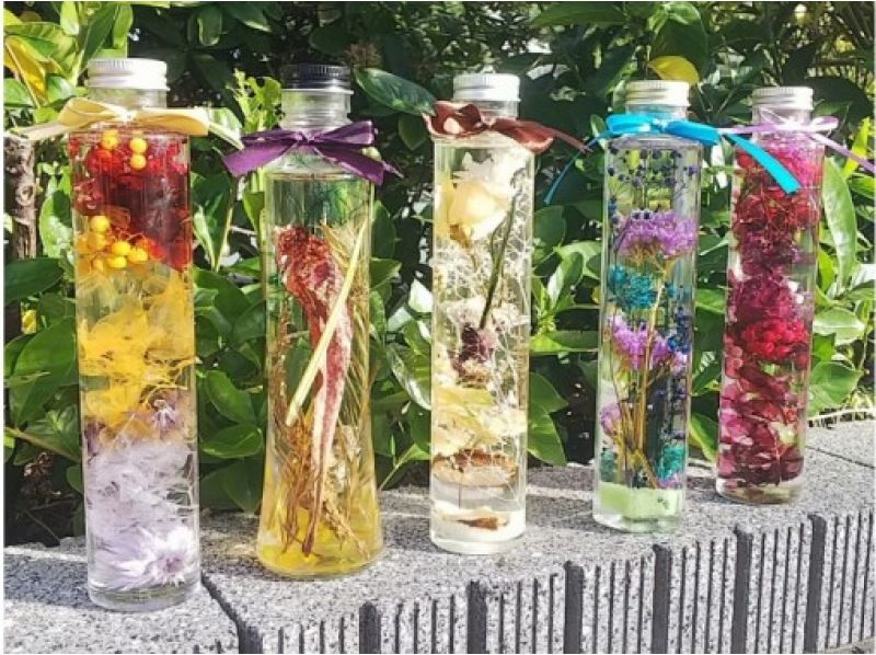 【三重・鈴鹿】「ハーバリウム体験」気楽に１本挑戦！花材は３００種類もあります！鈴鹿サーキットすぐ！の紹介画像