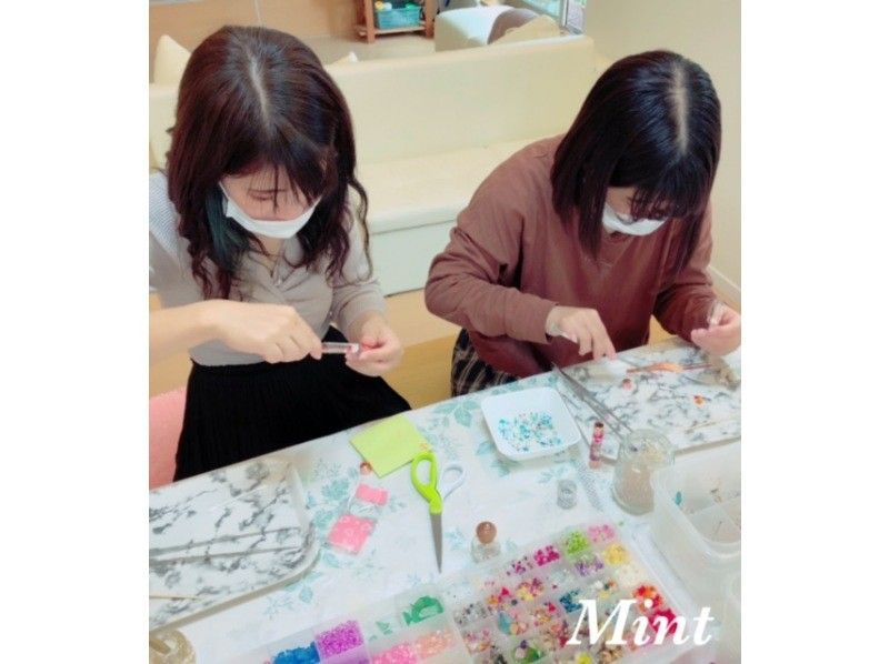 【和歌山県・紀の川】初心者の方も気軽にできるハーバリウム体験｜お茶つきプラン！
