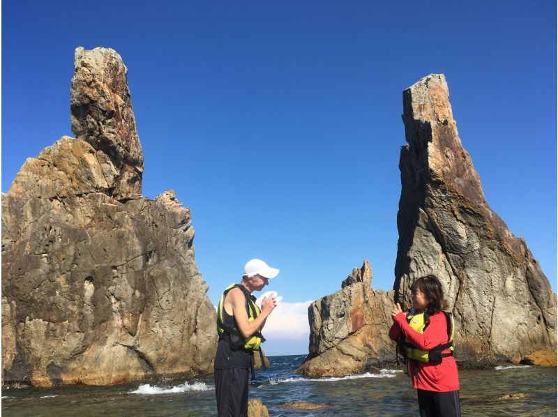 【和歌山 串本 】初心者歓迎 橋杭岩半日シーカヤックの紹介画像