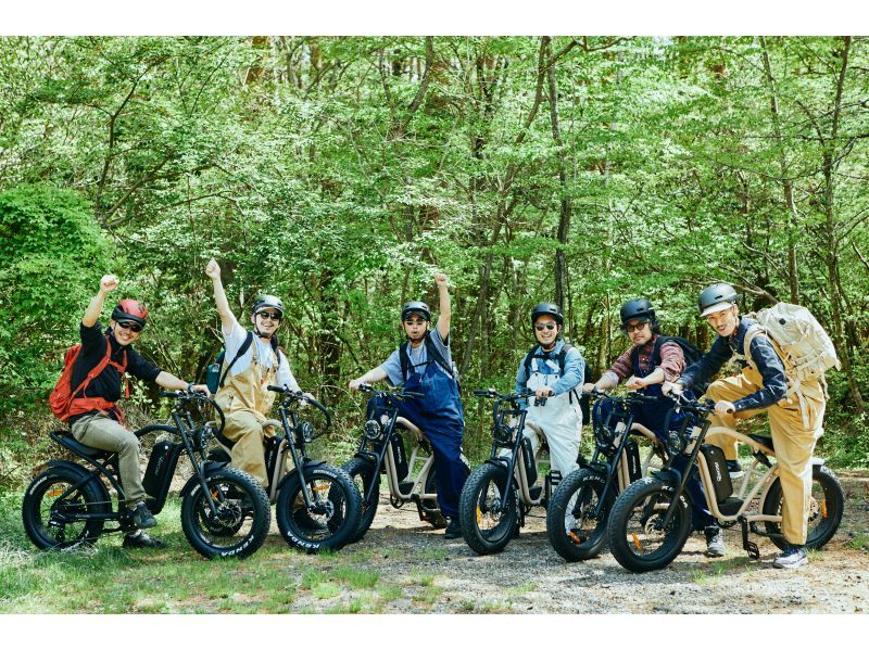 【河口湖】#RIDE游船 | 150分钟 | 找回你的冒险精神。回到童年，骑着 e-Fat BIKE 穿越大自然和洞穴の紹介画像