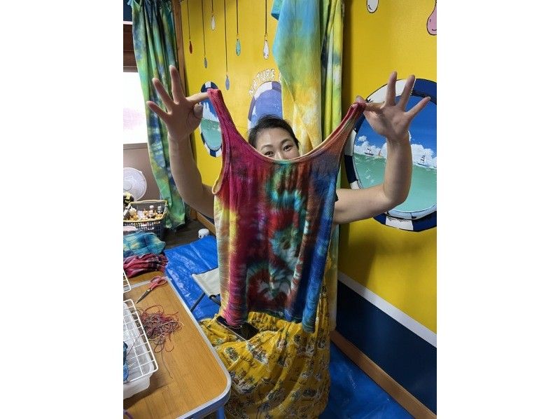 [Tokushima, Oboke and Koboke] Tie-dyeing experience - Dye your own T-shirt! (One T-shirt for free)の紹介画像