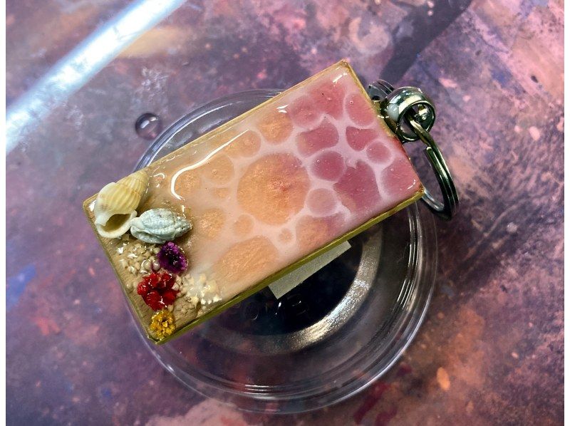 [Okinawa/Miyakojima]  A sea key chain making experience! Perfect for souvenirs and gifts.