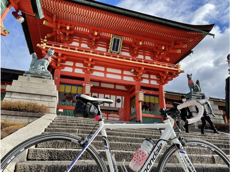 京都「合同会社ロードバイクレンタルジャパン」　サイクリングツアー　伏見稲荷神社と自転車