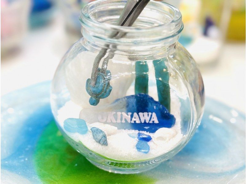 [Okinawa, Kokusai Street, Gel Candles] Lots of free parts! Make a gel candle with Ryukyu glass and shells!の紹介画像