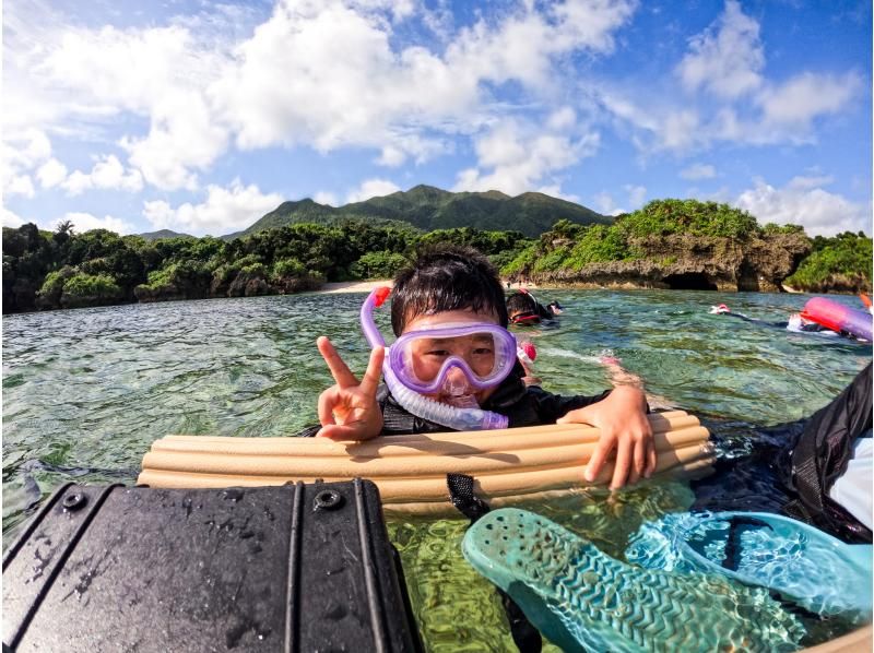 【石垣島/2時間】★青の洞窟探検&ウミガメやニモに出会えるシュノーケリングツアー★子供・初心者歓迎（機材・写真データ無料）の紹介画像