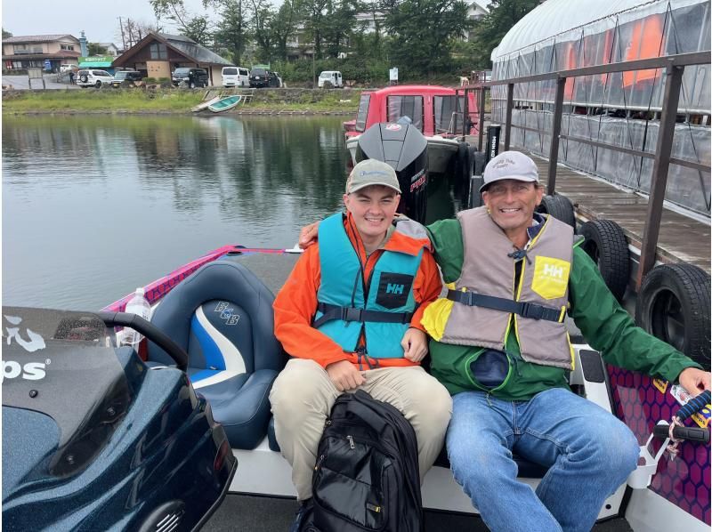 [Yamanashi, Lake Kawaguchi] Fishing & cruise: with Mt. Fuji views, no gear needed!