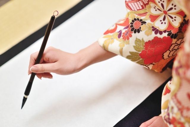 Let's go to a calligraphy class recommended for adults!