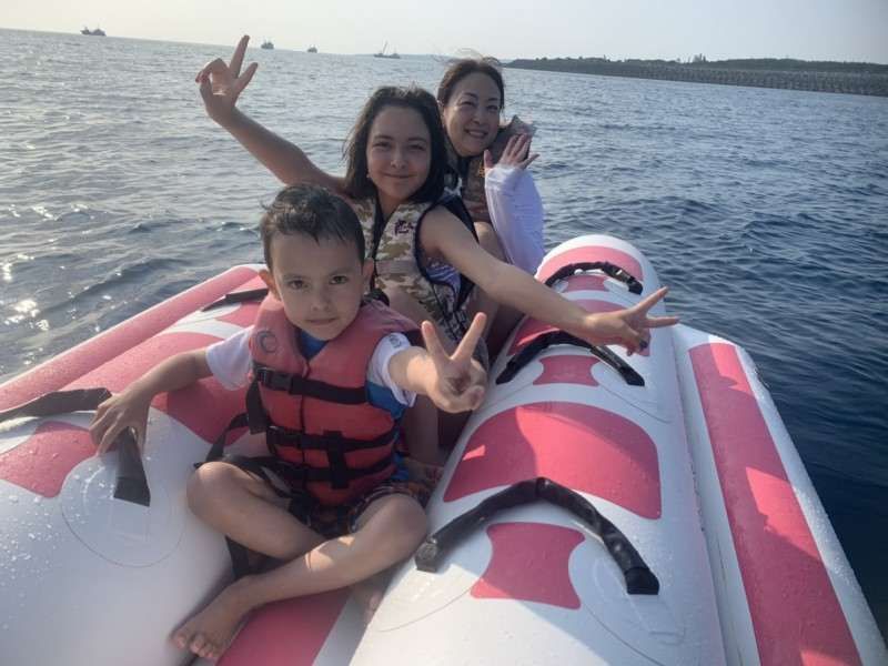 Recommended activities / leisure / experiences / play in Okinawa in July Banana boat / towing tube